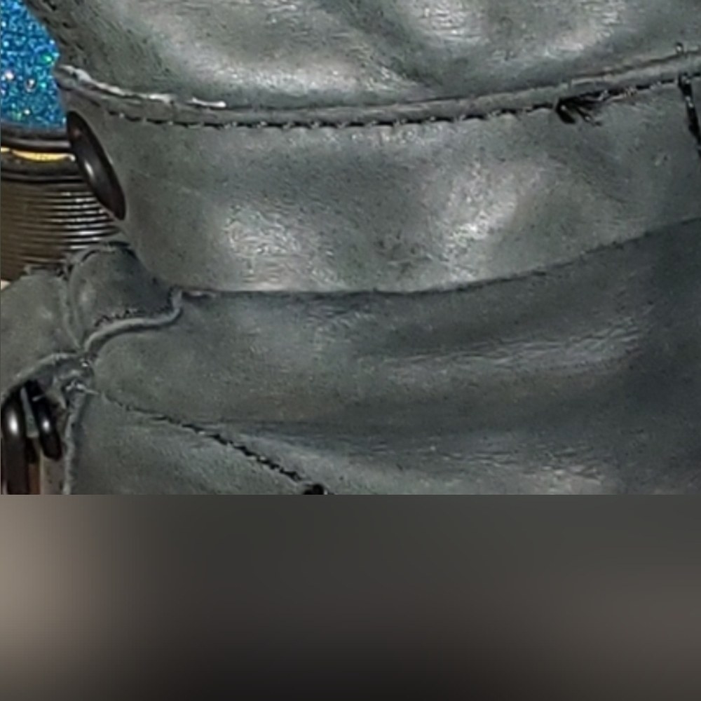 Dr. Martens Triumph - Picture 7 of 11